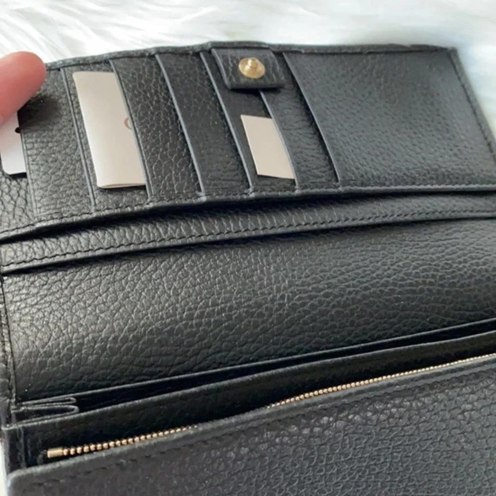GUCCI NEW W. INCLUSIONS ⭐️🌑⭐️SWING PEBBLED LEATHER LONG TRI-FOLD OVER WALLET NWT